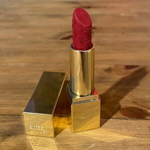 Estée Lauder Limited Edition Red Velvet Lipstick
